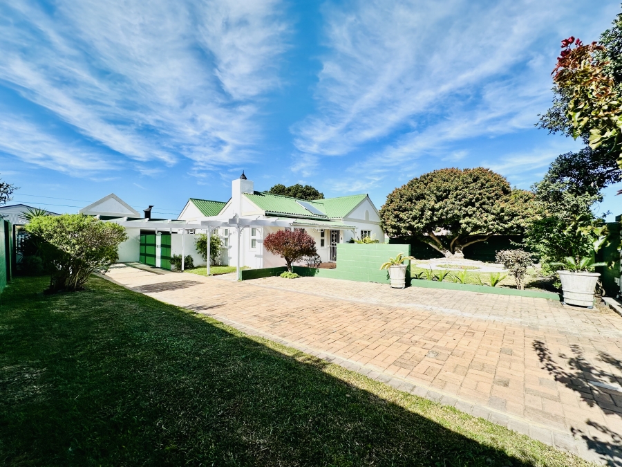3 Bedroom Property for Sale in Westcliff Western Cape